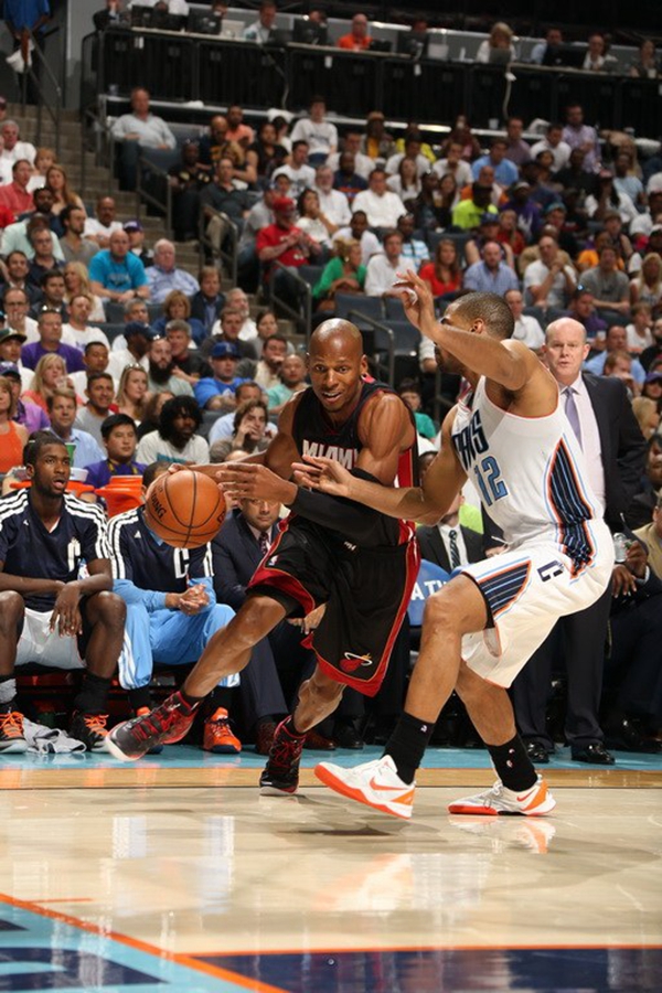 但在内线防 但在内线防