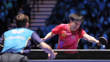 放在替补席 放在替补席