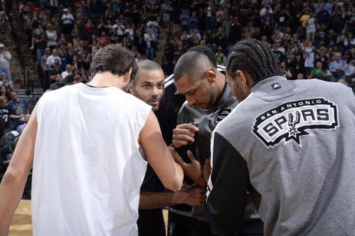 传球选择上 传球选择上